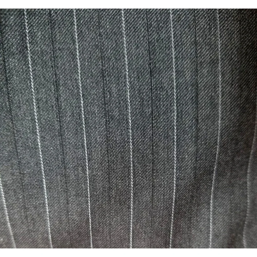 Bocaccio Uomo Dark Gray Pinstripe 2‎ Button Front 4 Button Sleeve 2 Vents 46S